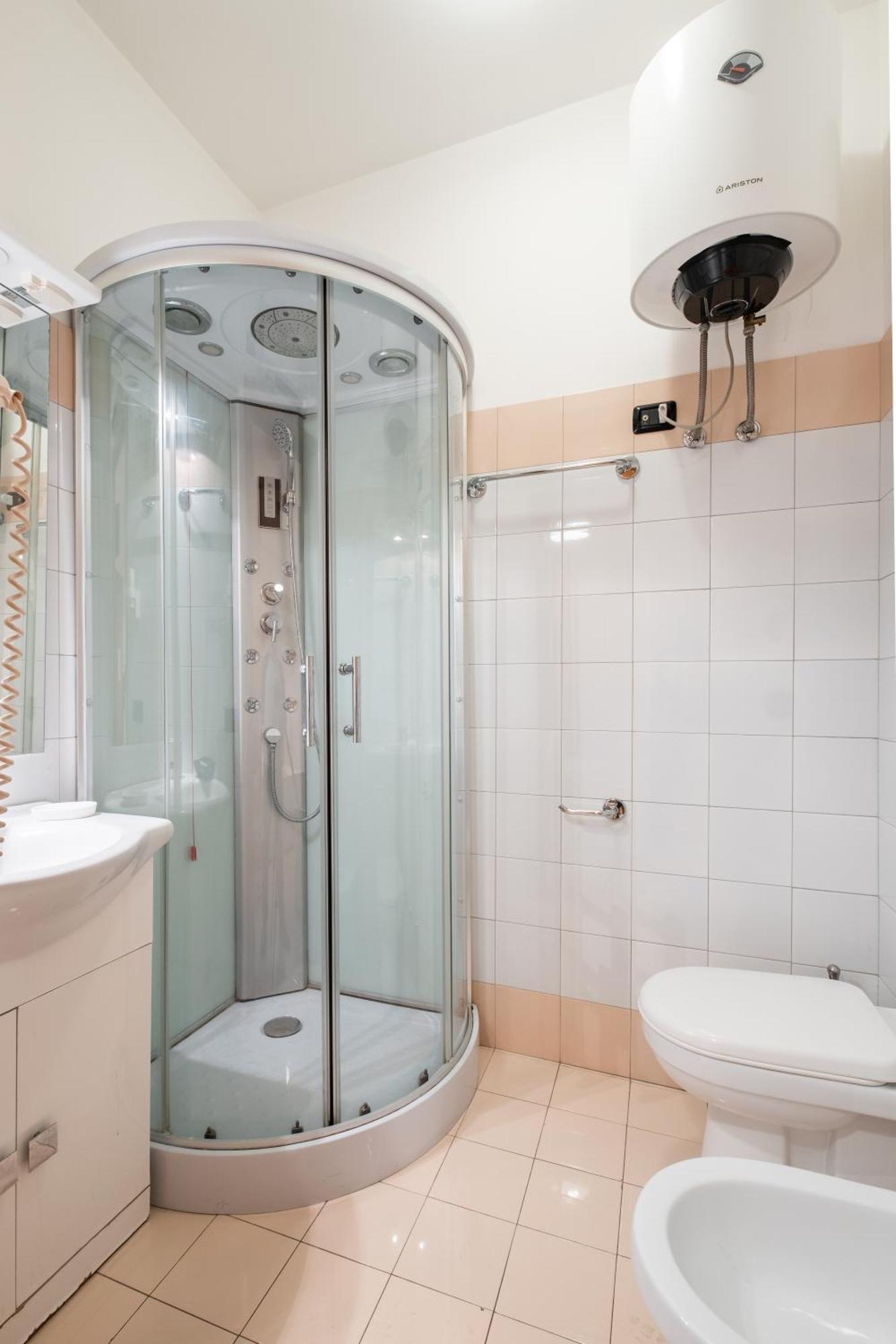 Appartamento 4bnb - Reale House Roma
